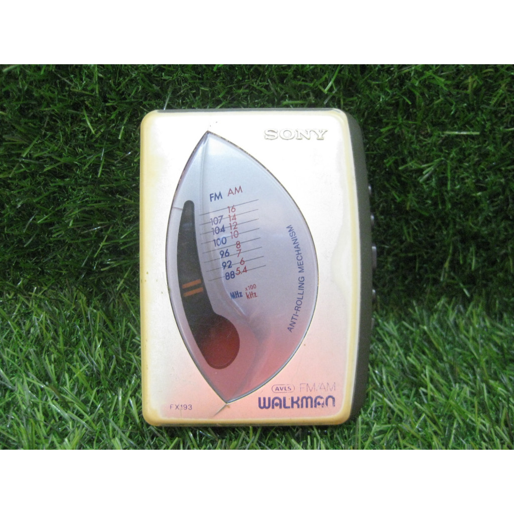 Walkman Sony WM-FX193 pemutar radio kaset 2