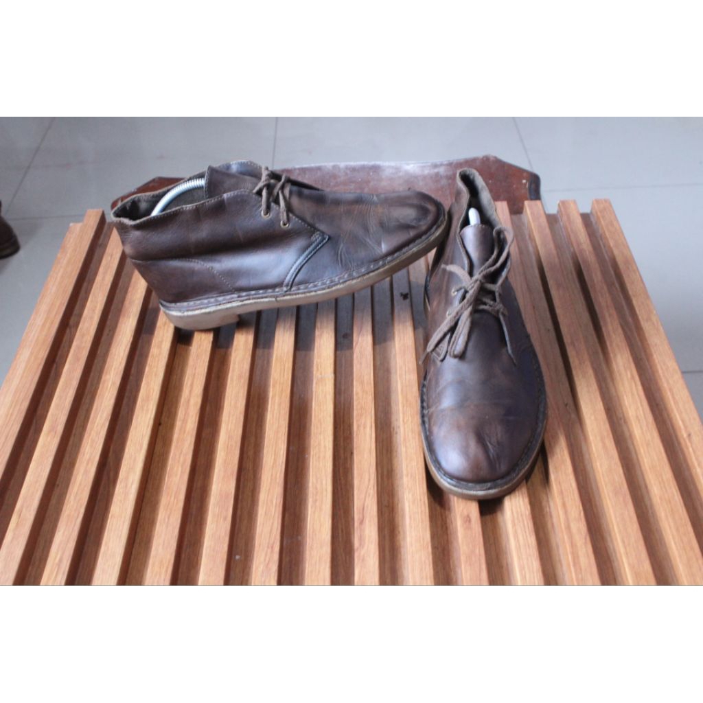 Chukka  boot high kulitsemir necis  "Aldo made in Portugal" upper kulit asli outsole t kokoh . sizeu
