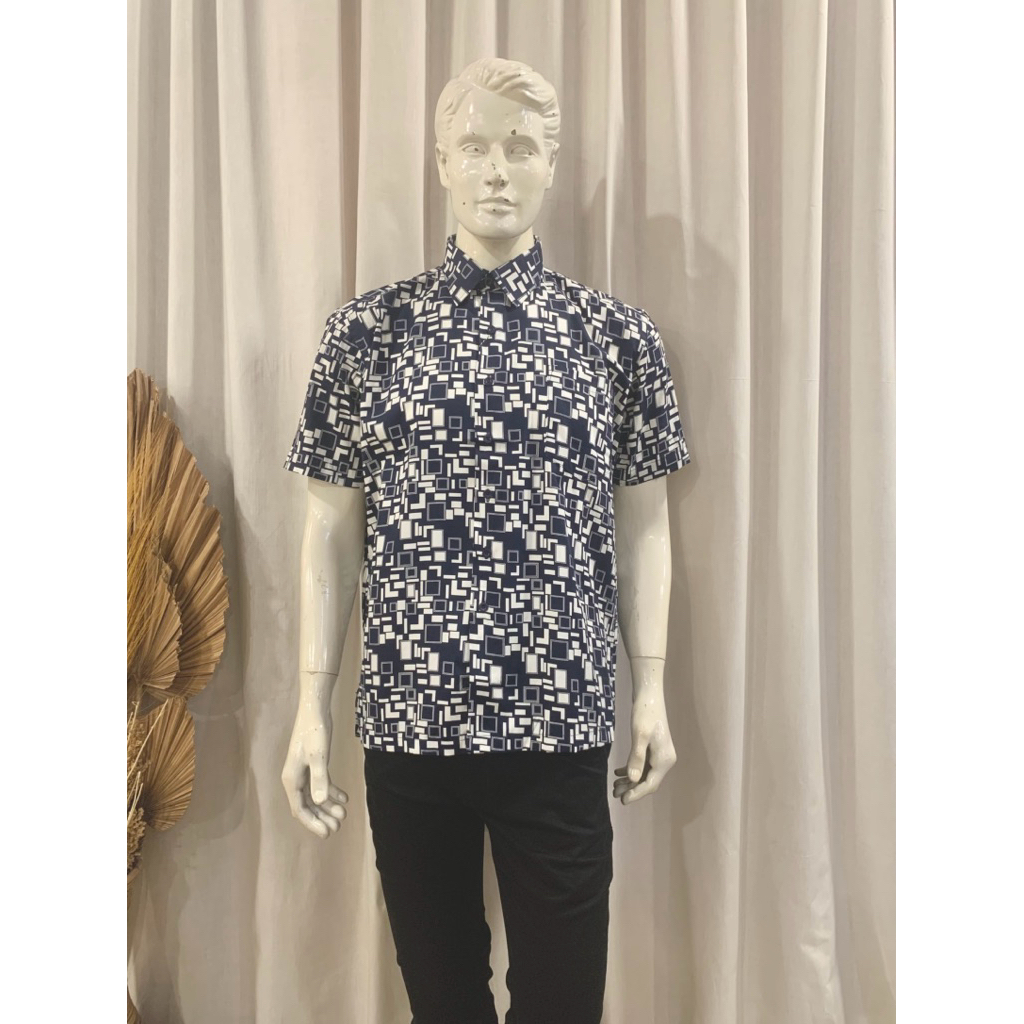 Kemeja Regular By V4 Classic Pria