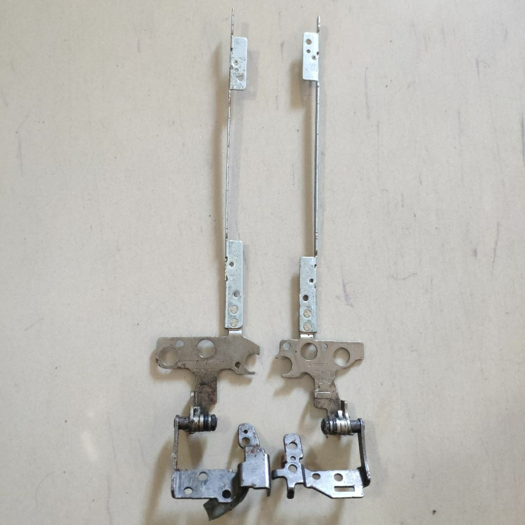 Promo  Engsel Dudukan LCD Notebook HP Pavilion 10 / HP-F013AU cabutan normal tested mulus no minus k