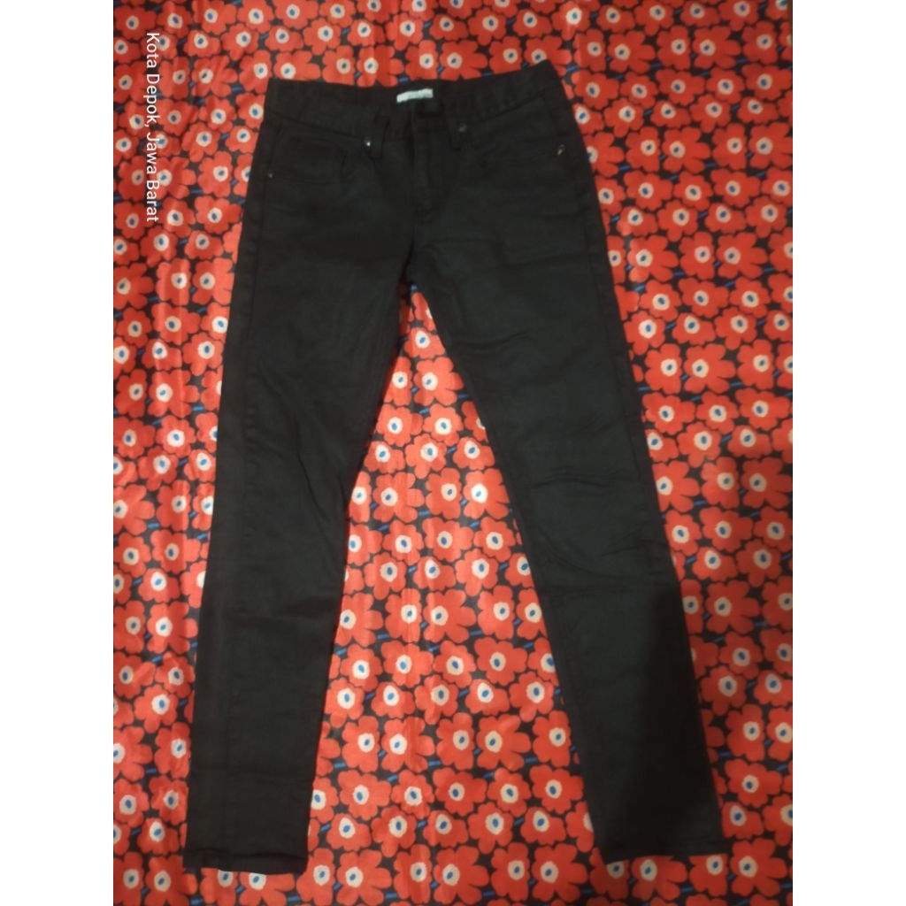 Celana Denim Studio Depp