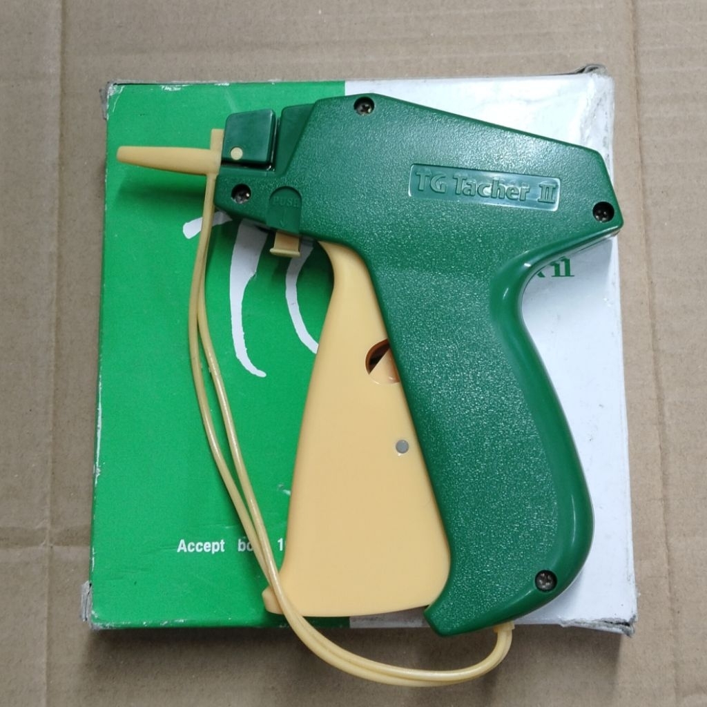 TAG GUN TACHER TEMBAKAN HARGA HIJAU