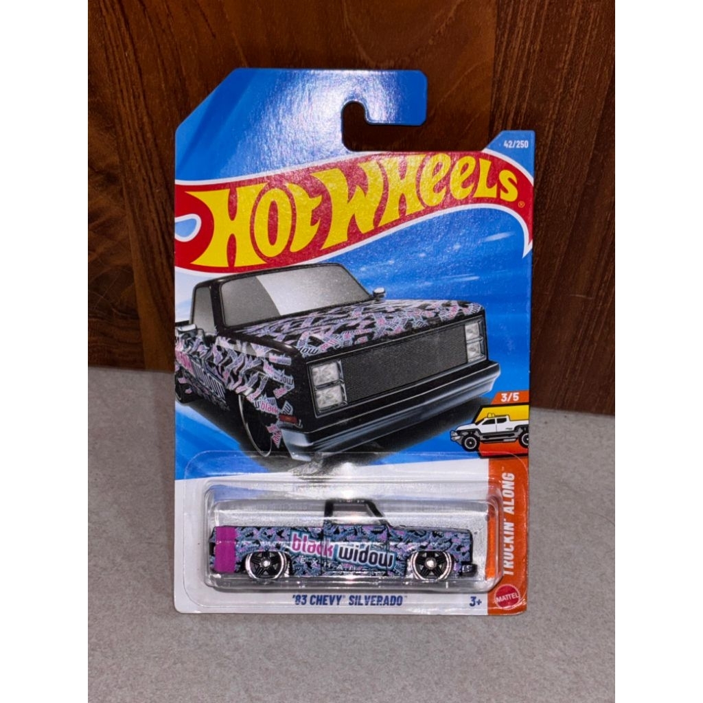 Hotwheels 83 Chevy silverado