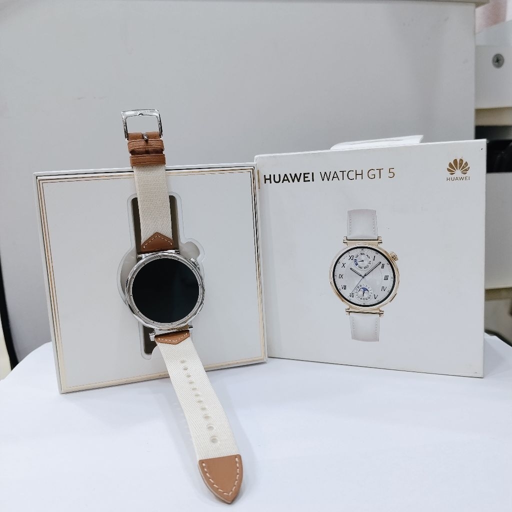 HUAWEI WATCH GT 5 41 MM SECOND BEKAS HUAWEI WATCH GT5 41MM SECOND BEKAS
