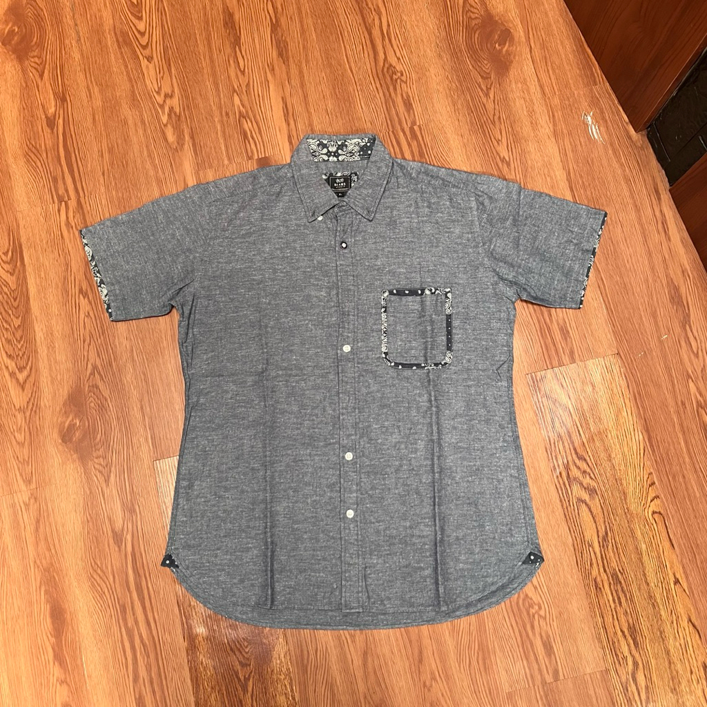 Beams Hearth shirt paisley pocket neck