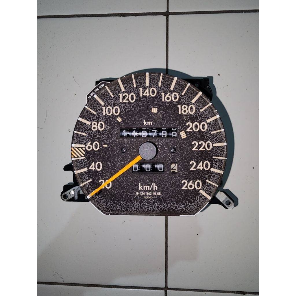 Mercedes W124 Speedometer 1245424065