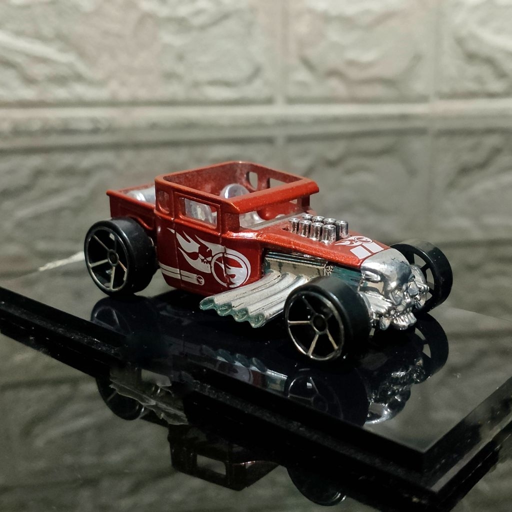 Hot Wheels Bone Shaker (Origin of Awesome 5-Pack)