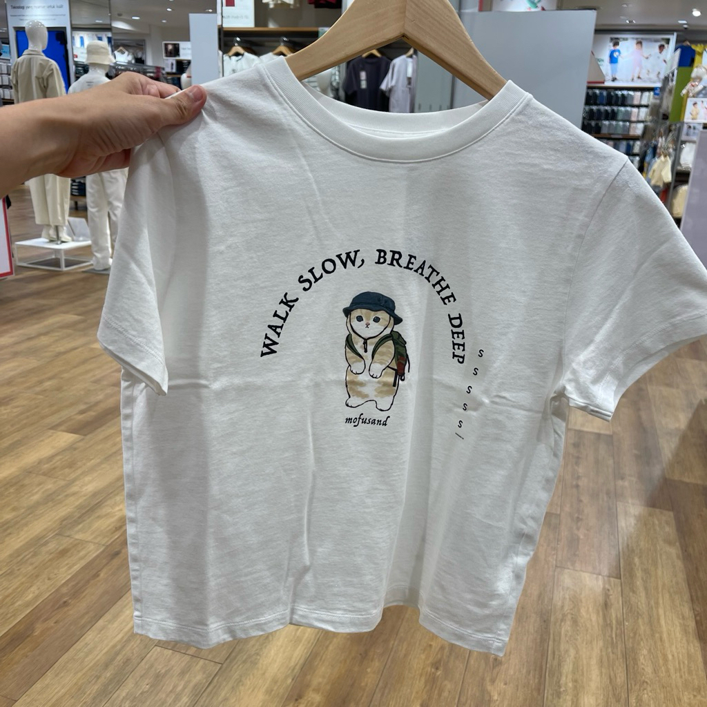 Tshirt Uniqlo Woman Mofusand White