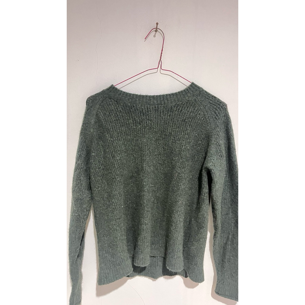 blouse rajut hijau botol