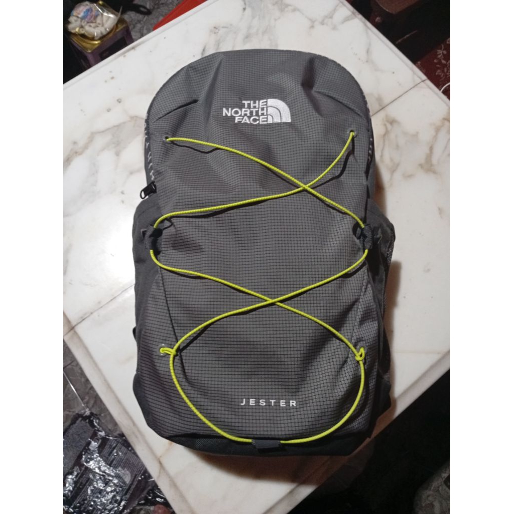 the North face jester 28L