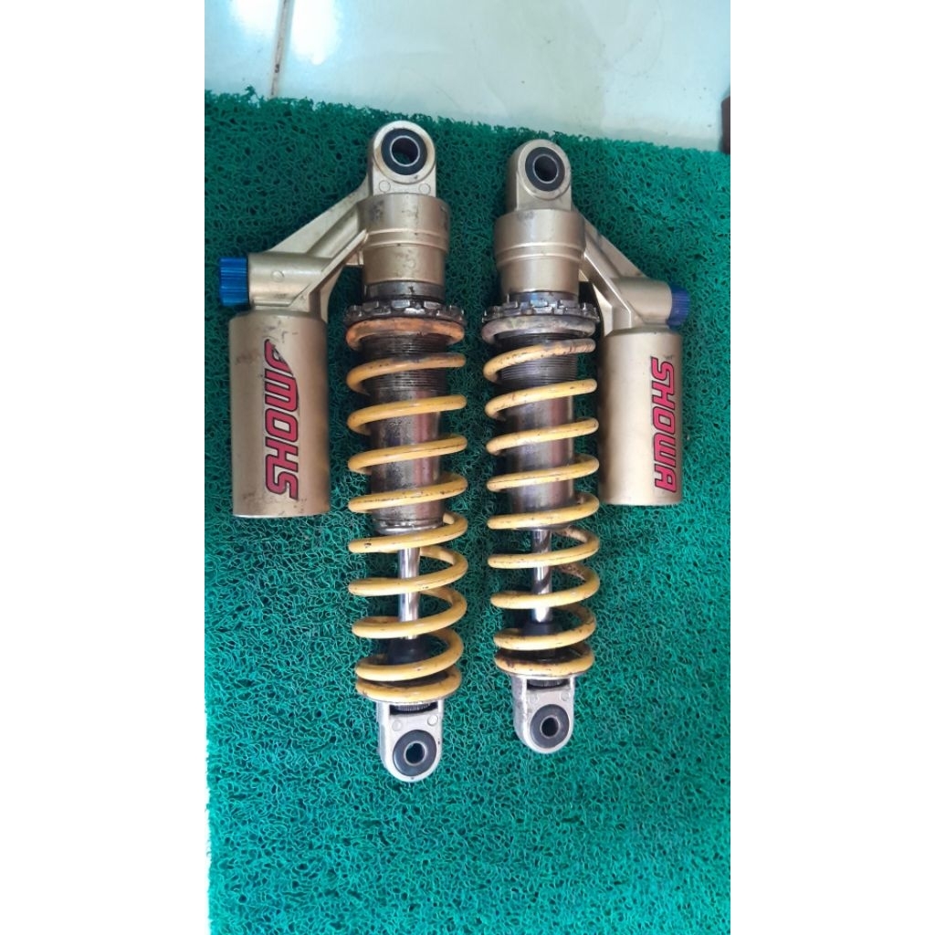 shockbreaker showa shock showa kuning original second dobel klik