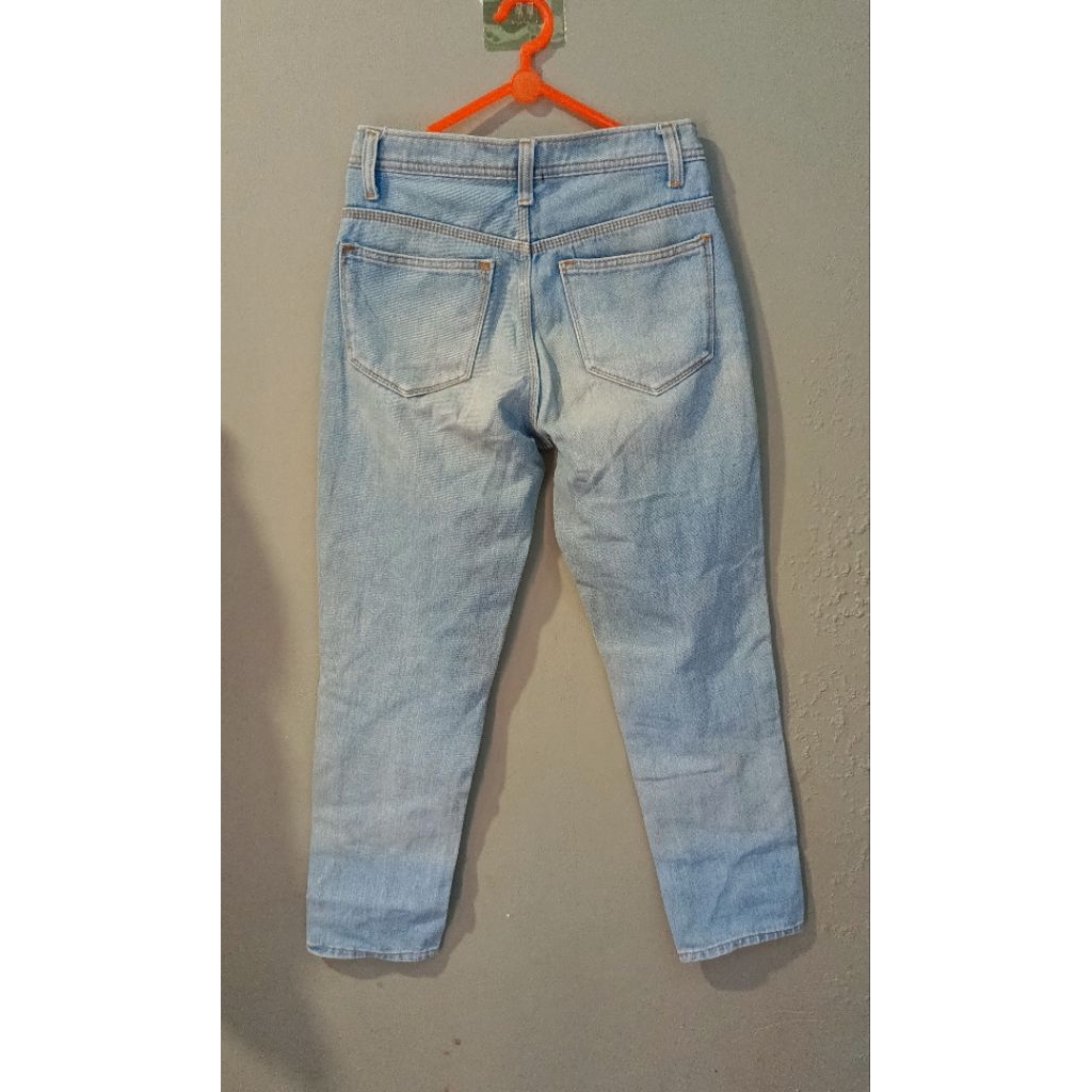 Celana Jeans Benefit Wanita