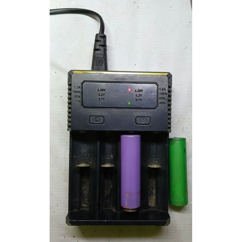 charger baterai 18650 nitecore