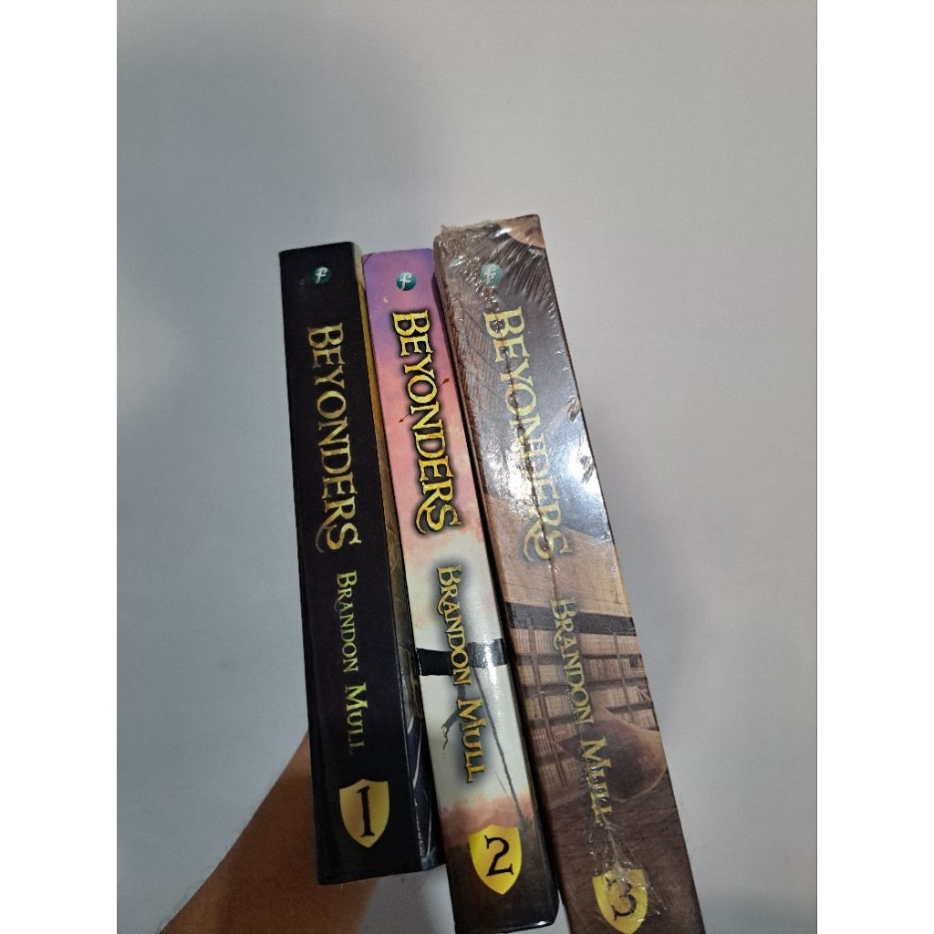 SERI BEYONDERS - BRANDON MULL