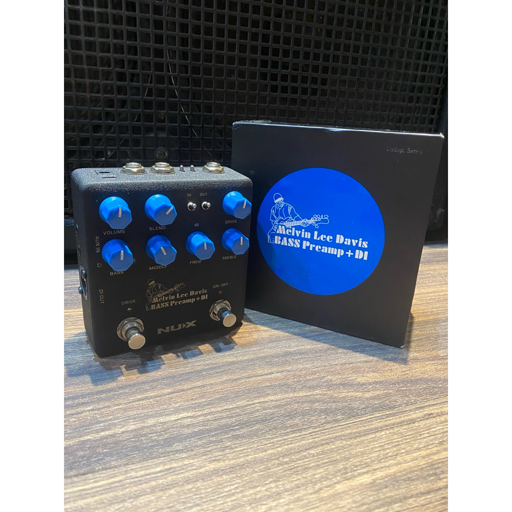 NUX NBP5 Melvin Lee Davis Signature Bass Preamp + DI Box Pedal