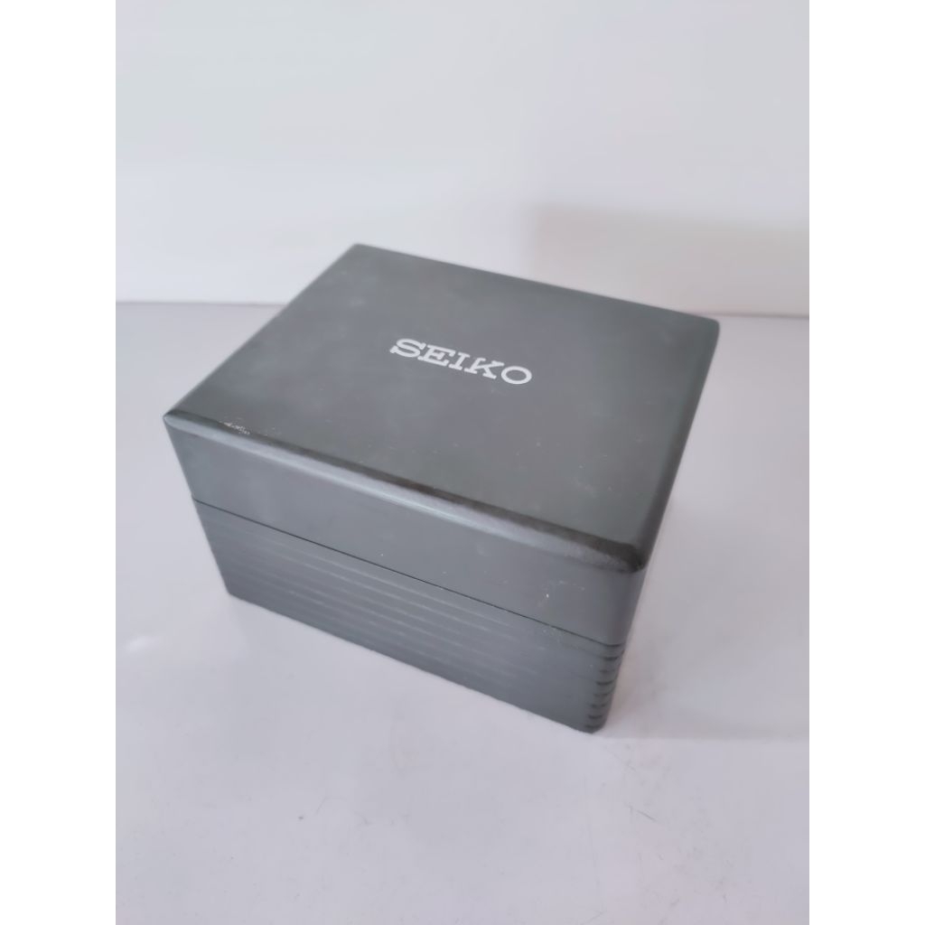 Seiko original hardcase case bok box kotak tempat jam tangan seiko japan seiko5 sports diver divers 