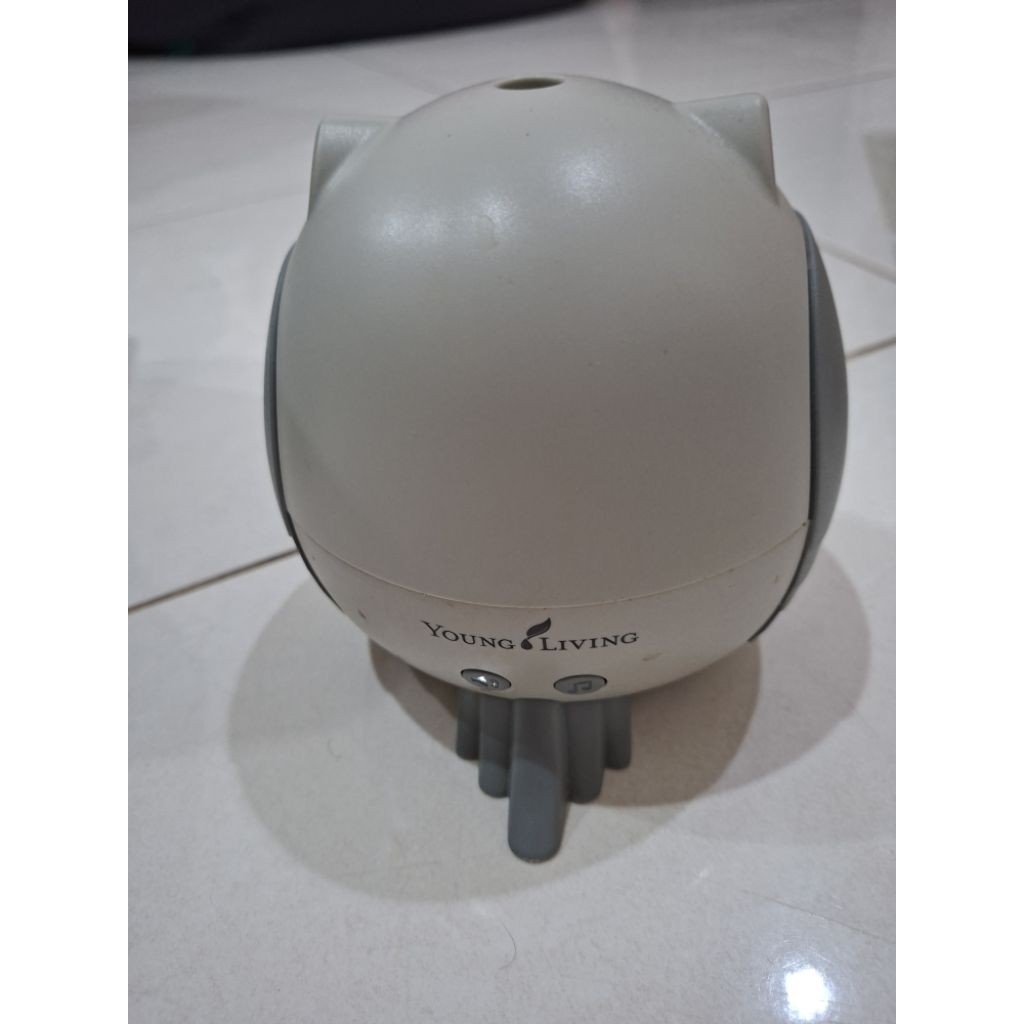 Young living owl diffuser preloved