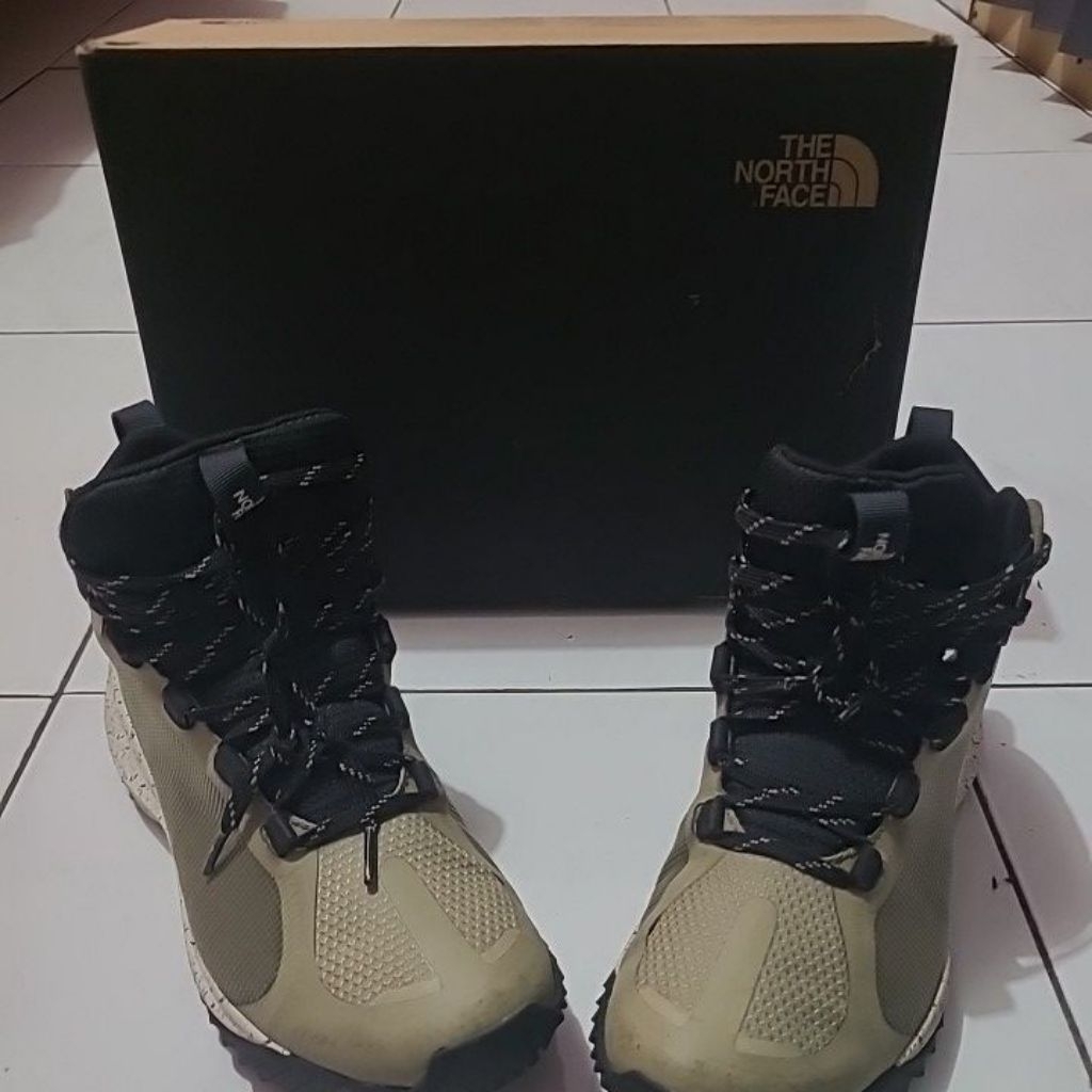 PRELOVED SEPATU THE NORTH FACE MEN'S WAYROUTE MID FUTURE LIGHT SIZE 40 SEPATU SNEAKERS LIGHT WEIGHT 