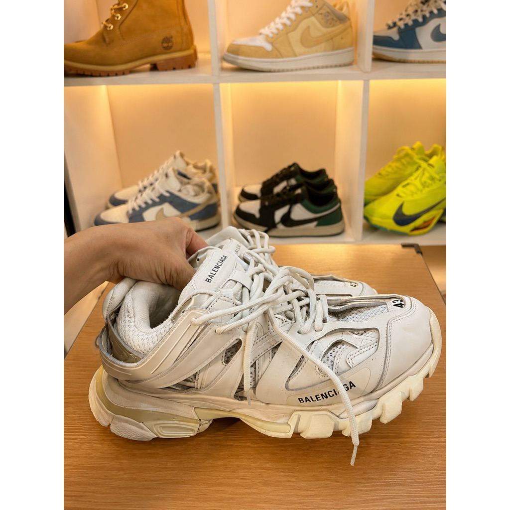 balenciaga size 43 second original no box