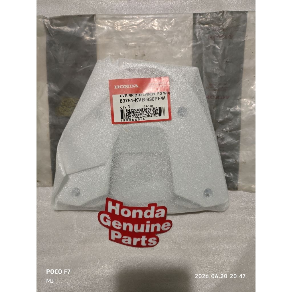 83751KVB930PFW / SAMBUNGAN BODY BELAKANG BAWAH VARIO KARBU LAMA
