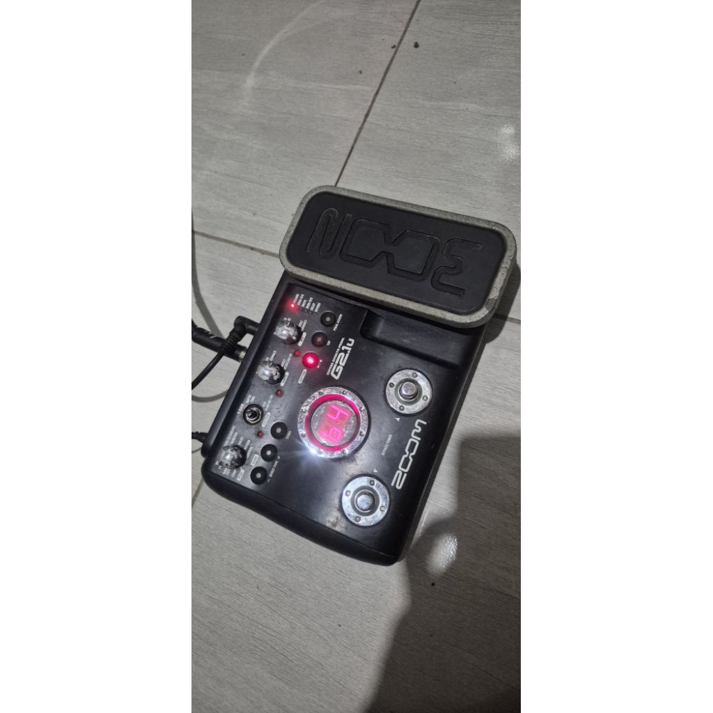 Effect gitar zoom G2.1u normal