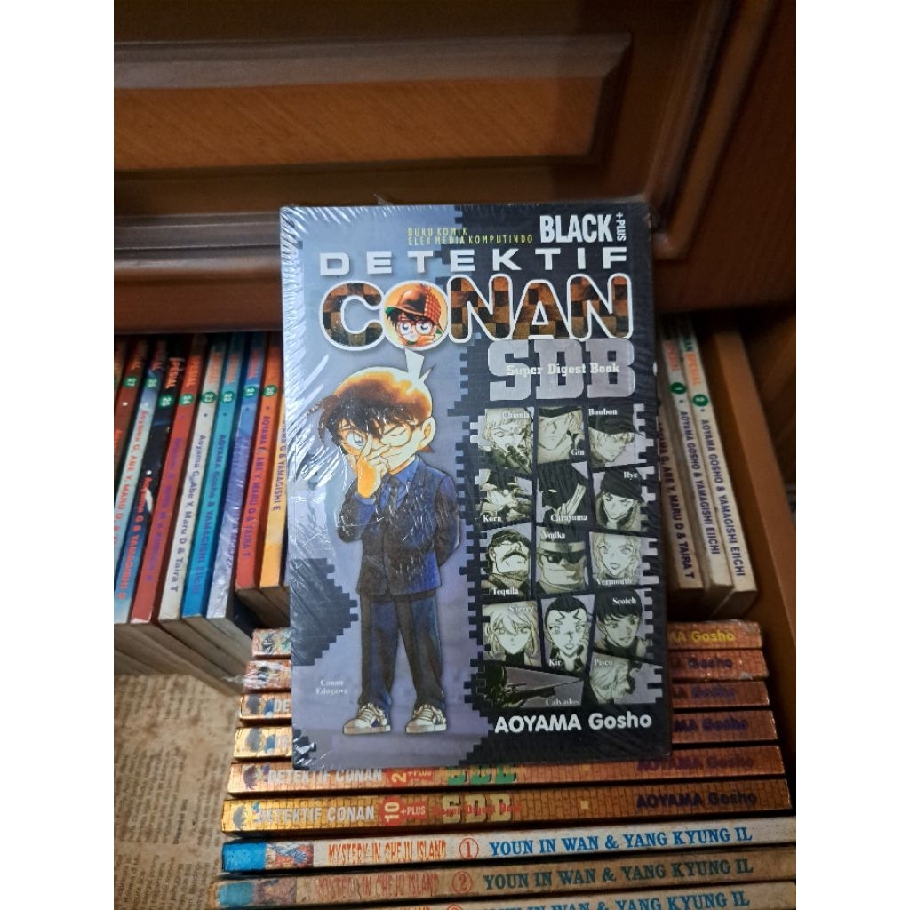 Komik Detektif Conan SDB Black plus