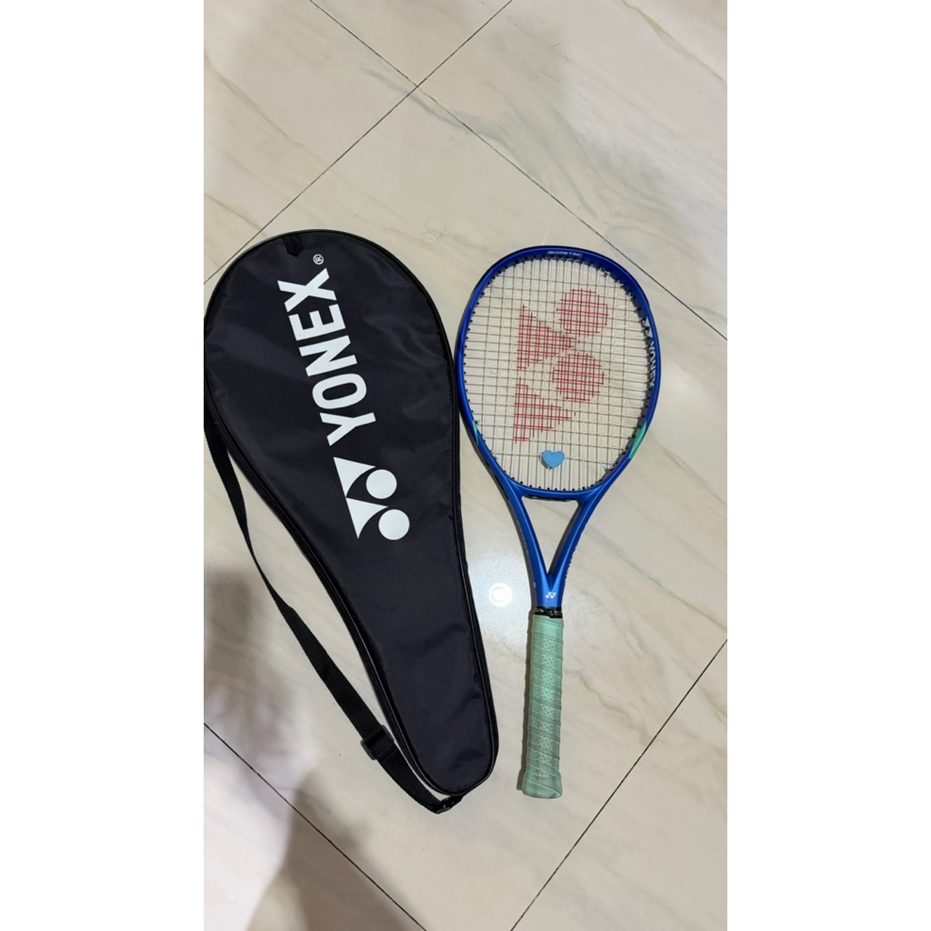 YONEX EZONE PLAY