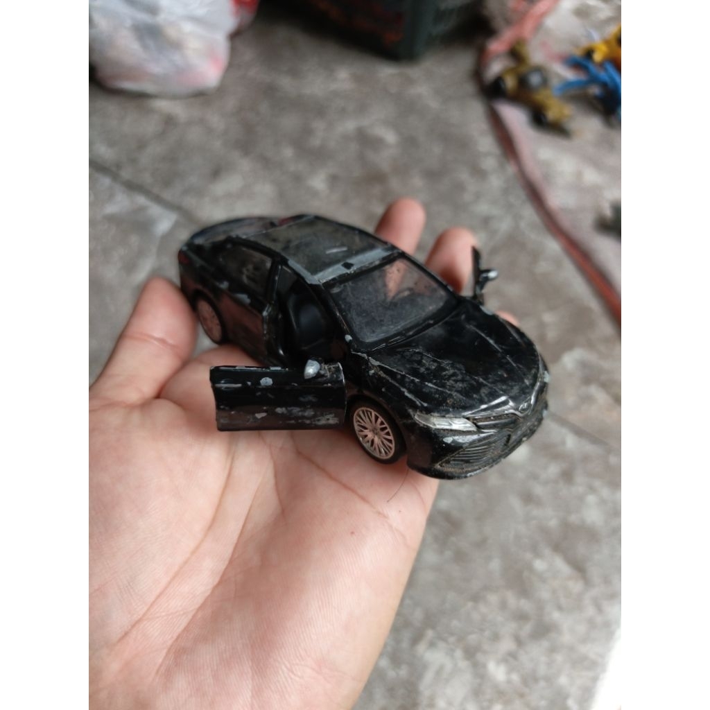 diecast msz camry 1:43