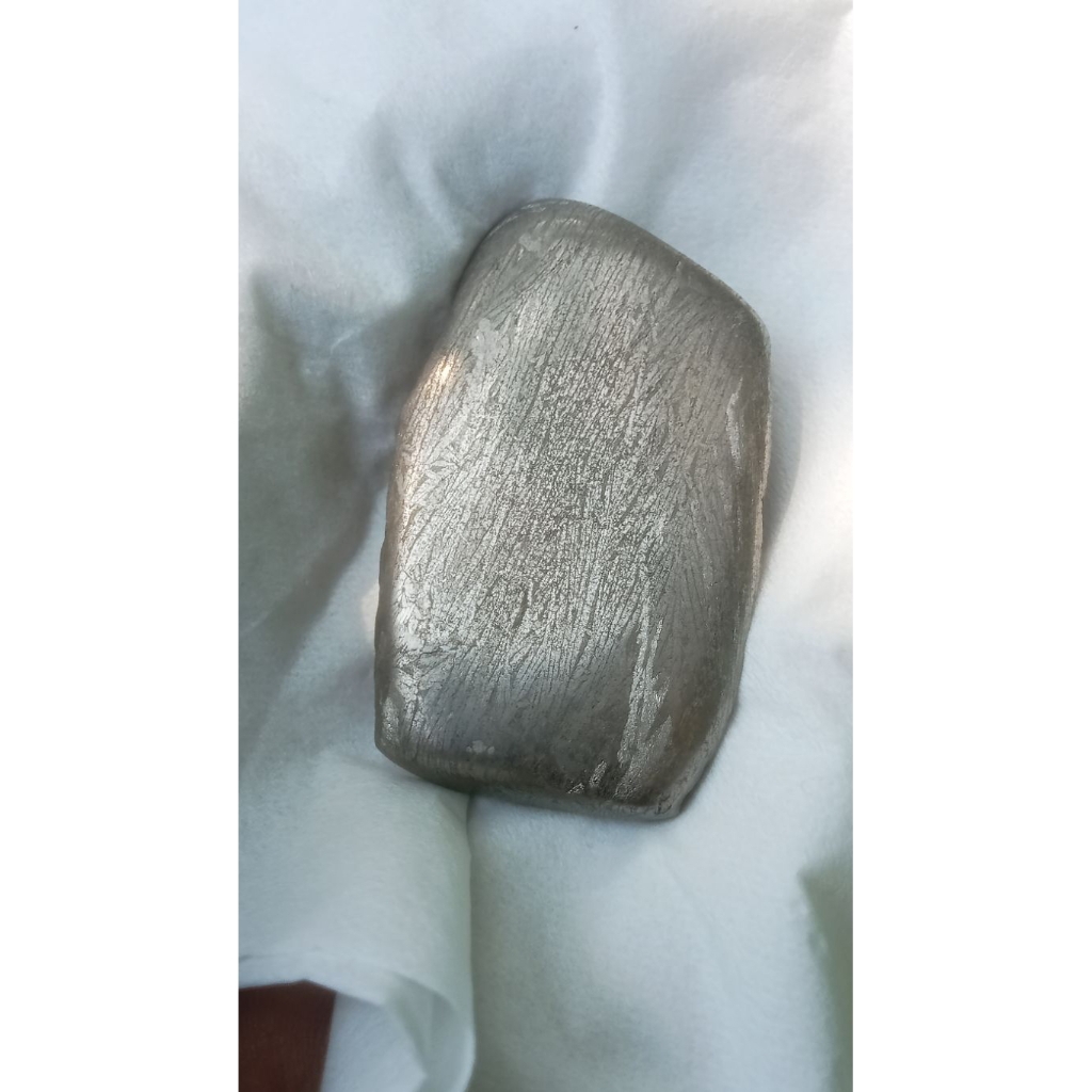 meteor batu wesiAji