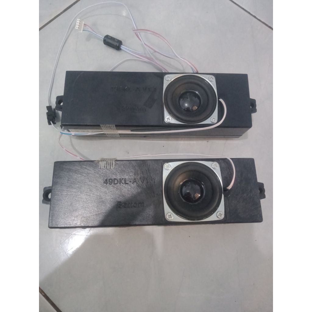 Speaker TV LED AKARI 40 Inc keatas (8 Ohm 10 W)
