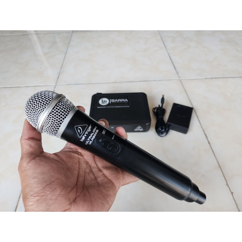 MIC MICROPHONE WIRELESS BEHRINGER  ULTRALINK ULM300RS 2ND Bekas