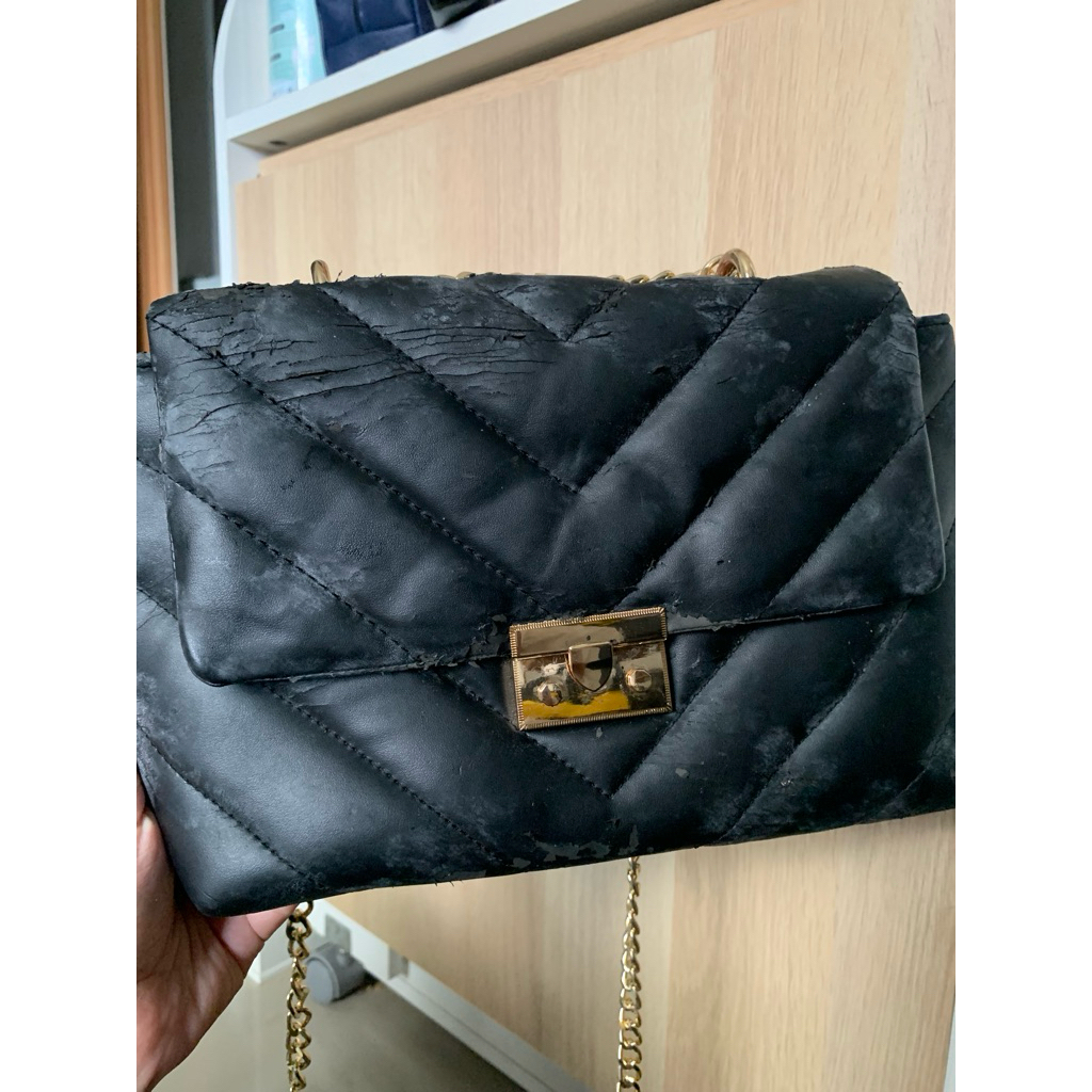 PRELOVED tas hitam MERCHE