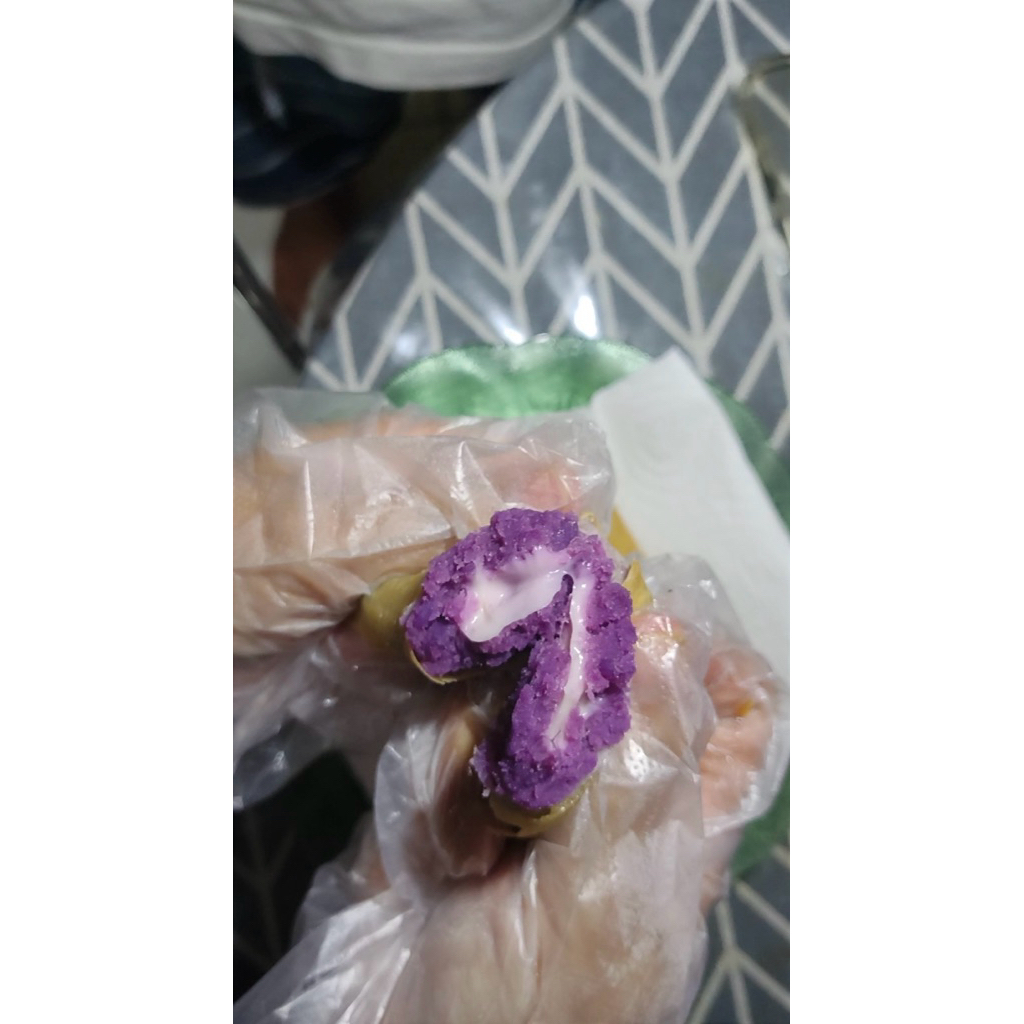 lumpia ubi ungu keju