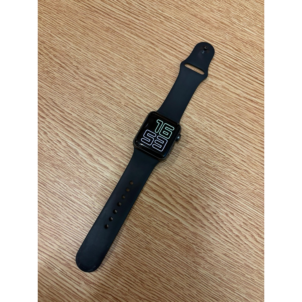 Preloved Apple Watch Series 3 38mm