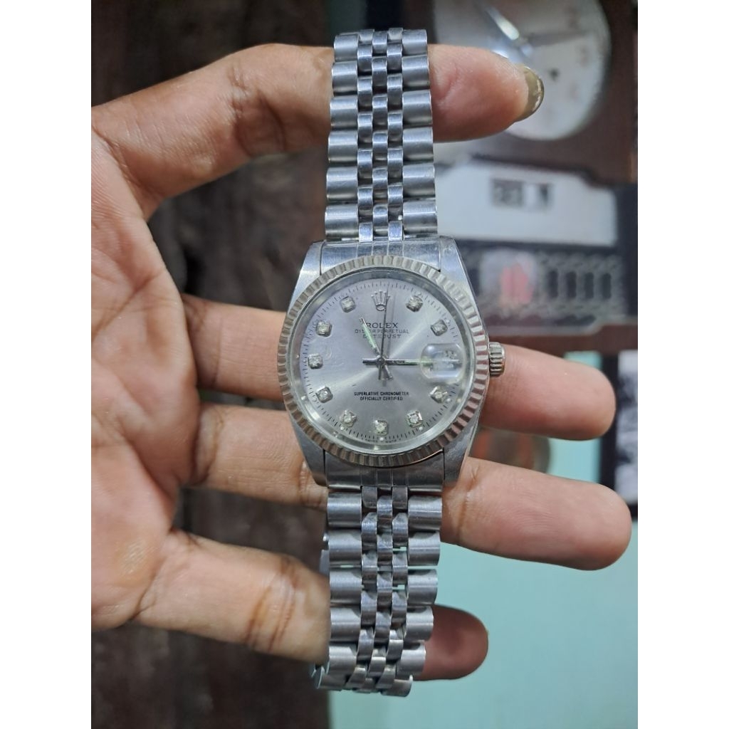 jam bekas