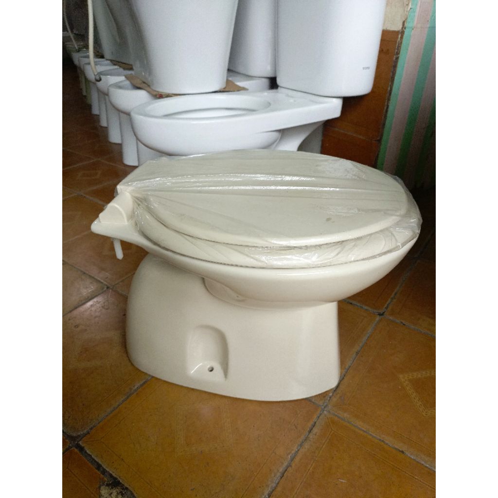 closet duduk siram manual merek american standard