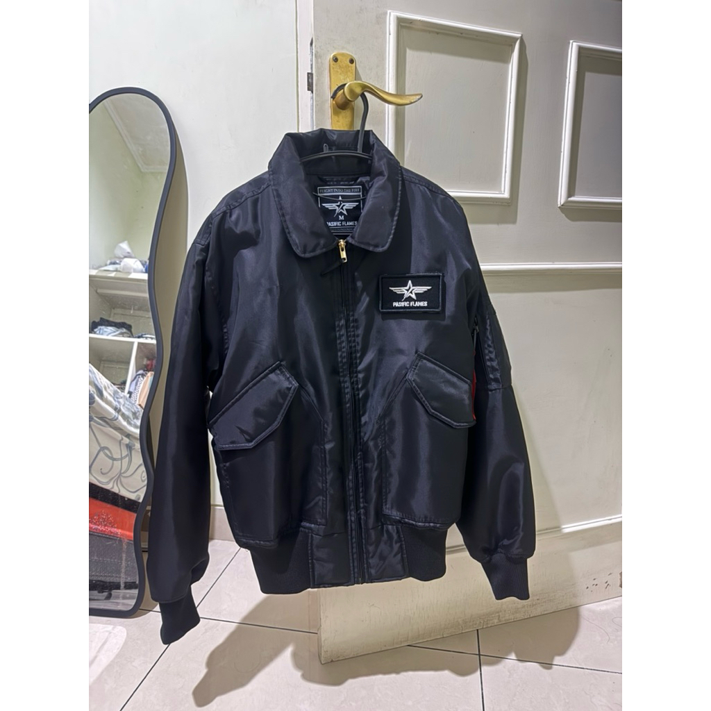 jaket boxy preloved