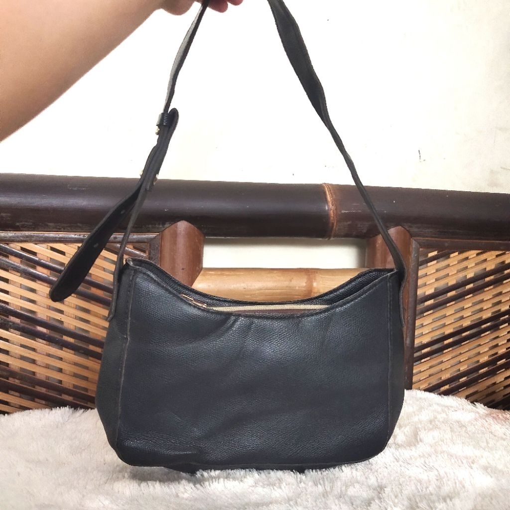 PL tas bahu tas ketek mini shoulder bag kulit sabit 1 ruang warna hitam