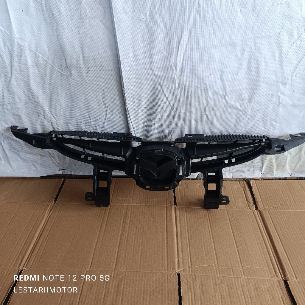 GRILL GRILLE DEPAN MAZDA 2 TIPE R 2012 2013 2014 ORIGINAL