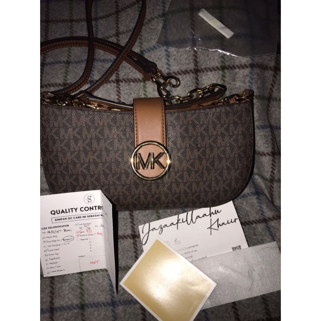 michael kors carmen small