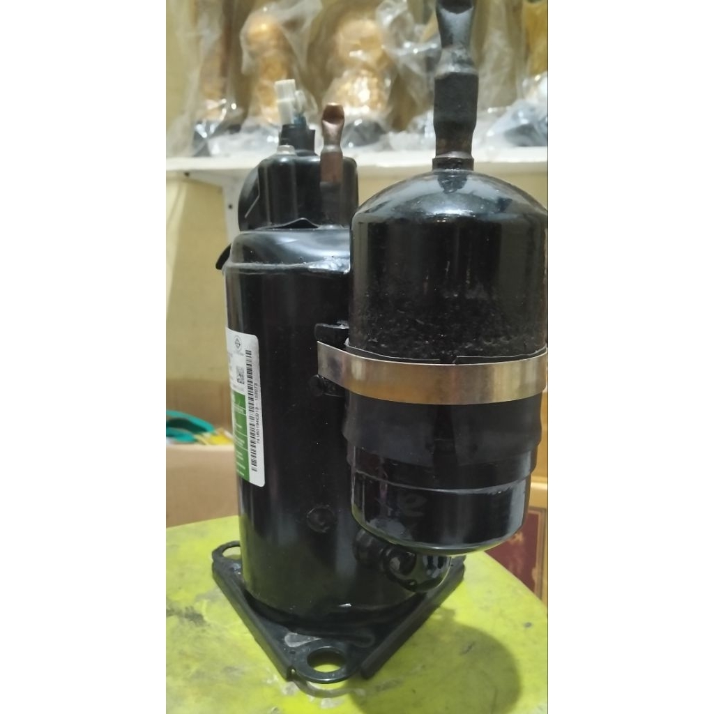 MESIN KOMPRESOR AC LG SMART INVERTER 1,5PK MODEL T13EMV UJOT