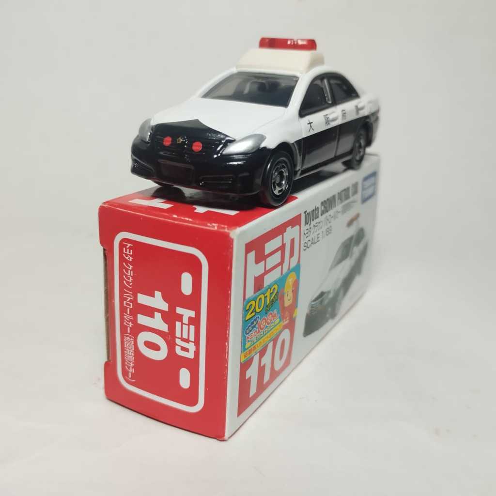 Tomica no 110 Toyota Crown Patrol Car Takara Tomy reguler Diecast mobil polisi