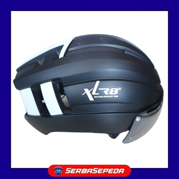 XLR8 Helm Eight - Helm Sepeda