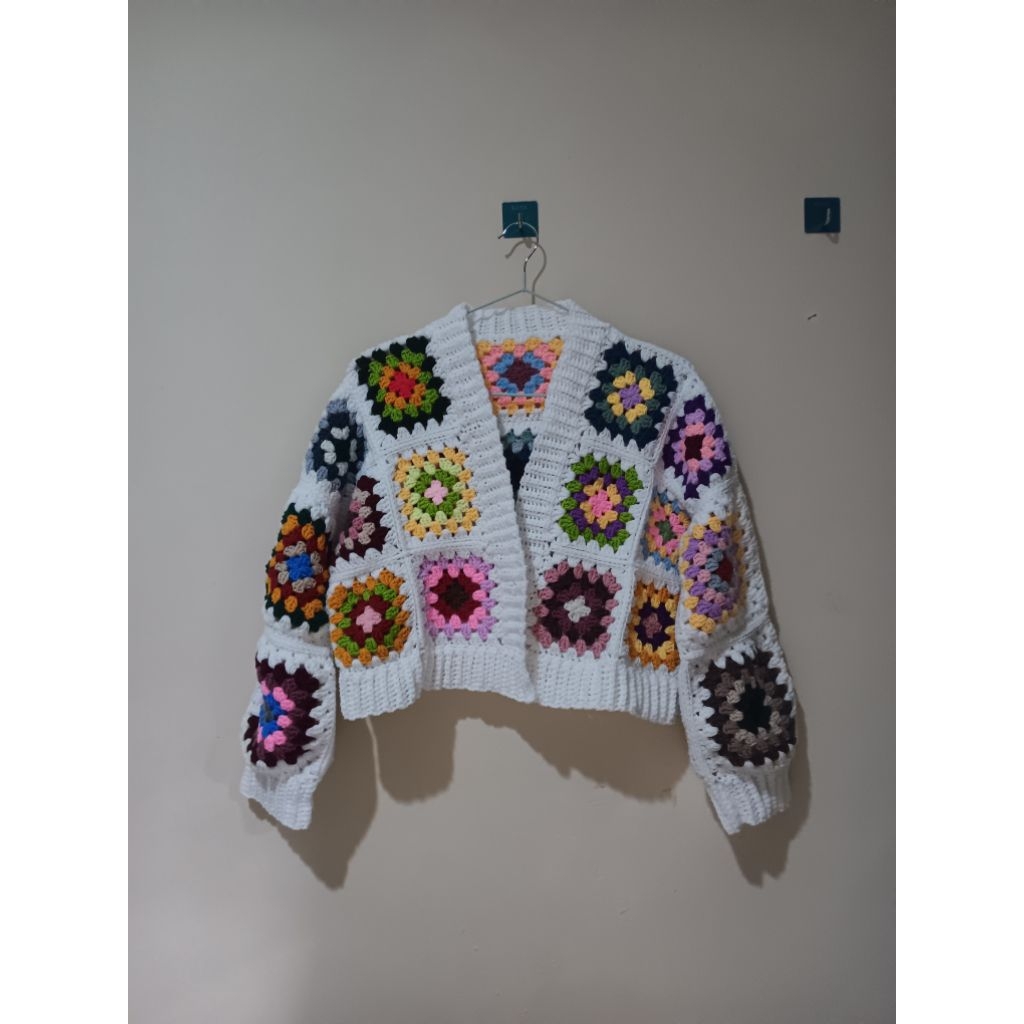 Preloved Crochet Cardigan Cardigan Rajut Granny Square 100% Handmade