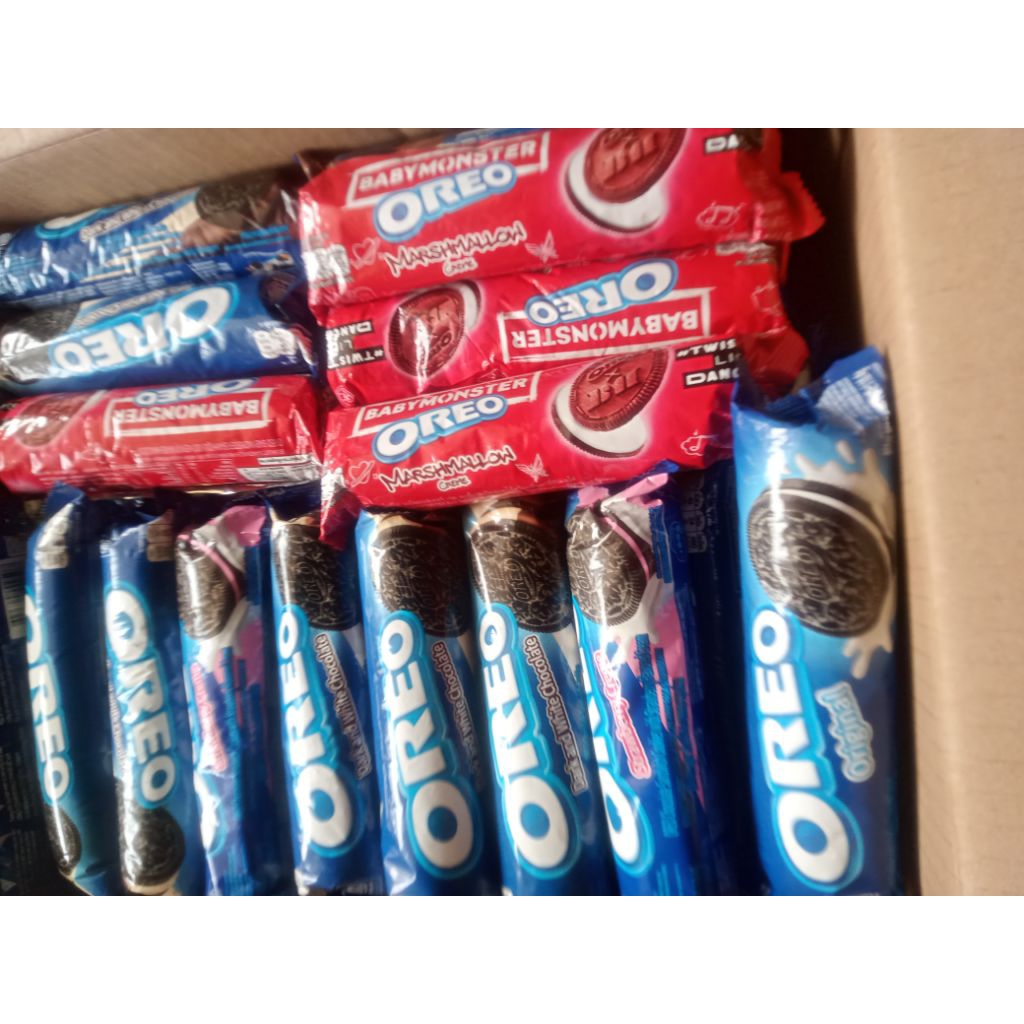 Oreo roll Oreo roll baby monster marshmellow dan Oreo roll hitam mix varian 110,gram