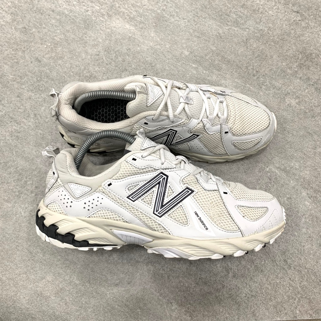 New Balance 610 White