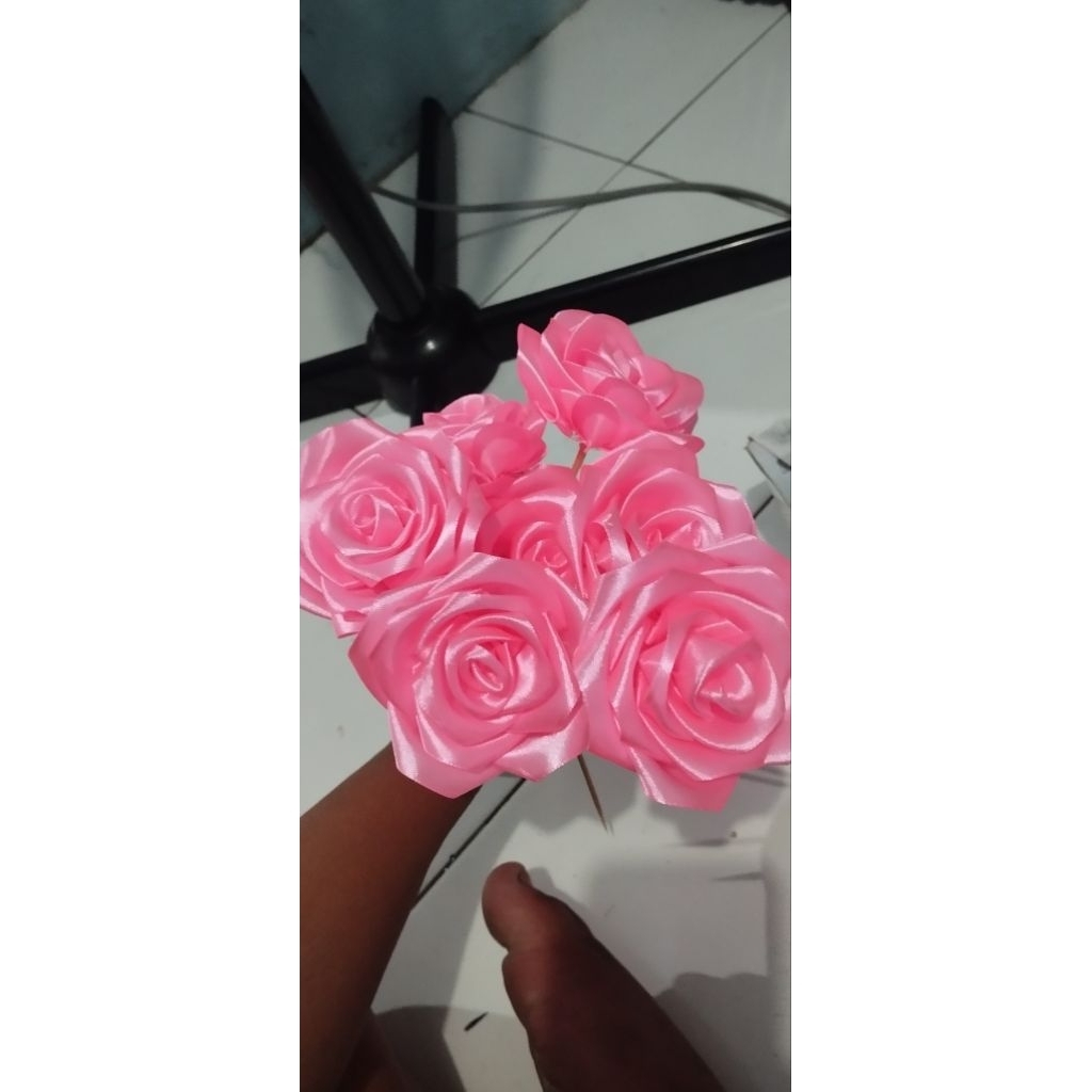 Bunga satin satuan Buket satin