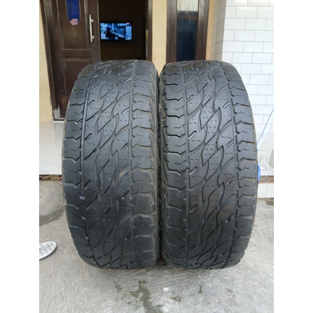 Ban Bridgestone AT 265/65 R17