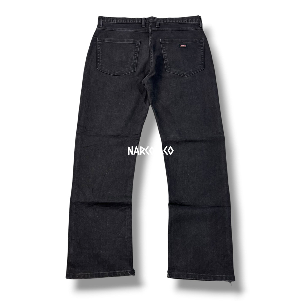 Dickies Jeans Pants Made in Mexico  kode - K586 size 33-34 (34x30) pinggang - 88