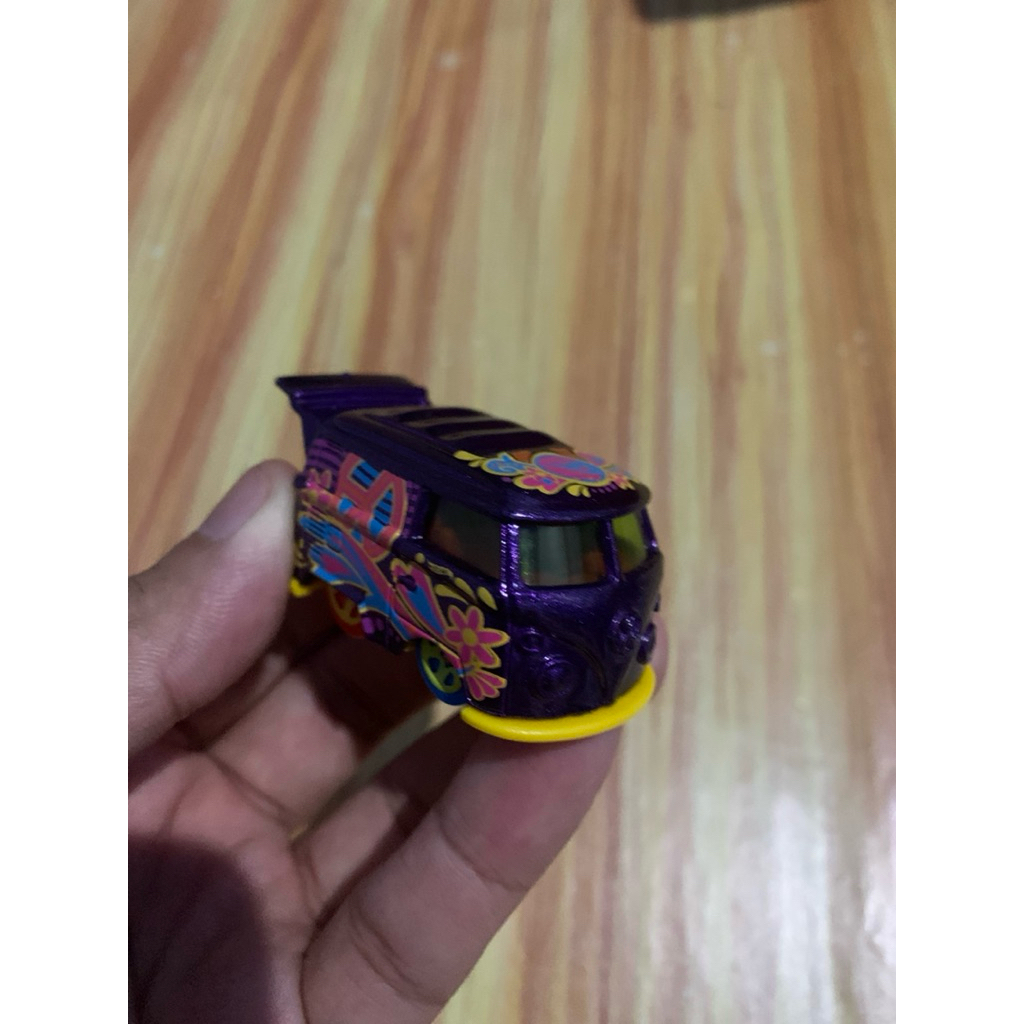 Hot Wheels Kool Kombi THReg Ungu Loose